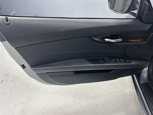 Used 2010 BMW Z4 sDrive30i image 15