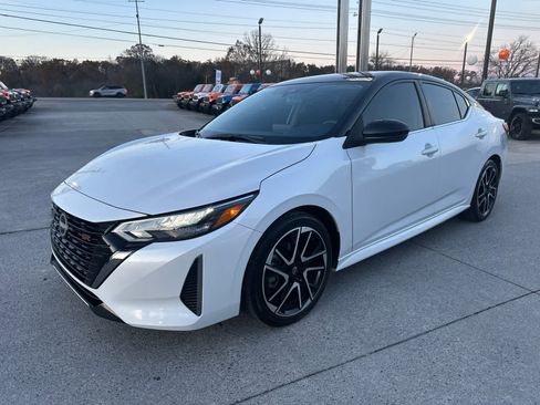 Used 2024 Nissan Sentra SR image 1