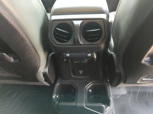 Certified 2025 Jeep Gladiator Mojave AWD/4WD image 21