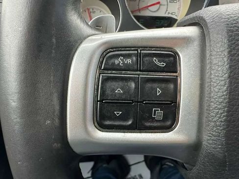 Used 2013 Dodge Challenger SXT Plus image 27
