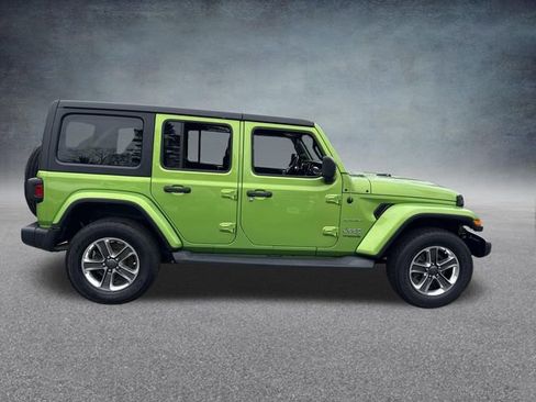 Used 2019 Jeep Wrangler Unlimited Sahara AWD/4WD image 5