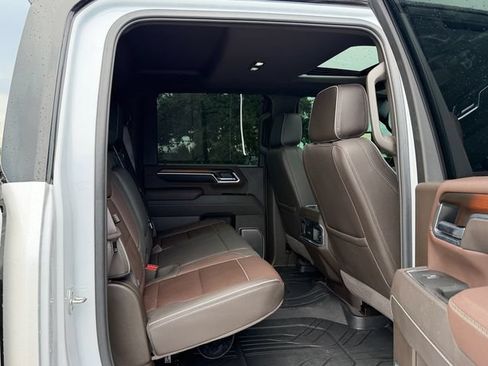 Used 2025 GMC Sierra 2500 Denali w/ Technology Package AWD/4WD image 14