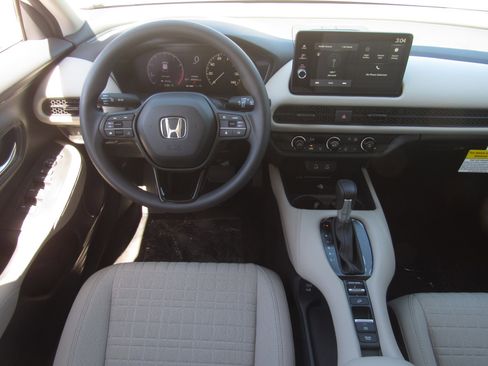 New 2026 Honda HR-V LX image 13