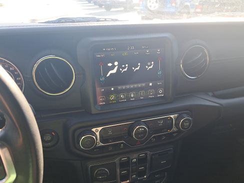 Used 2021 Jeep Wrangler Unlimited Sahara image 17