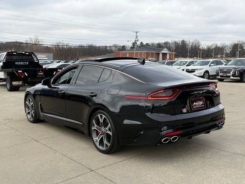 Used 2019 Kia Stinger GT2 image 5