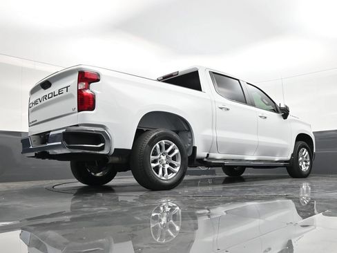 Used 2024 Chevrolet Silverado 1500 LT RWD image 21