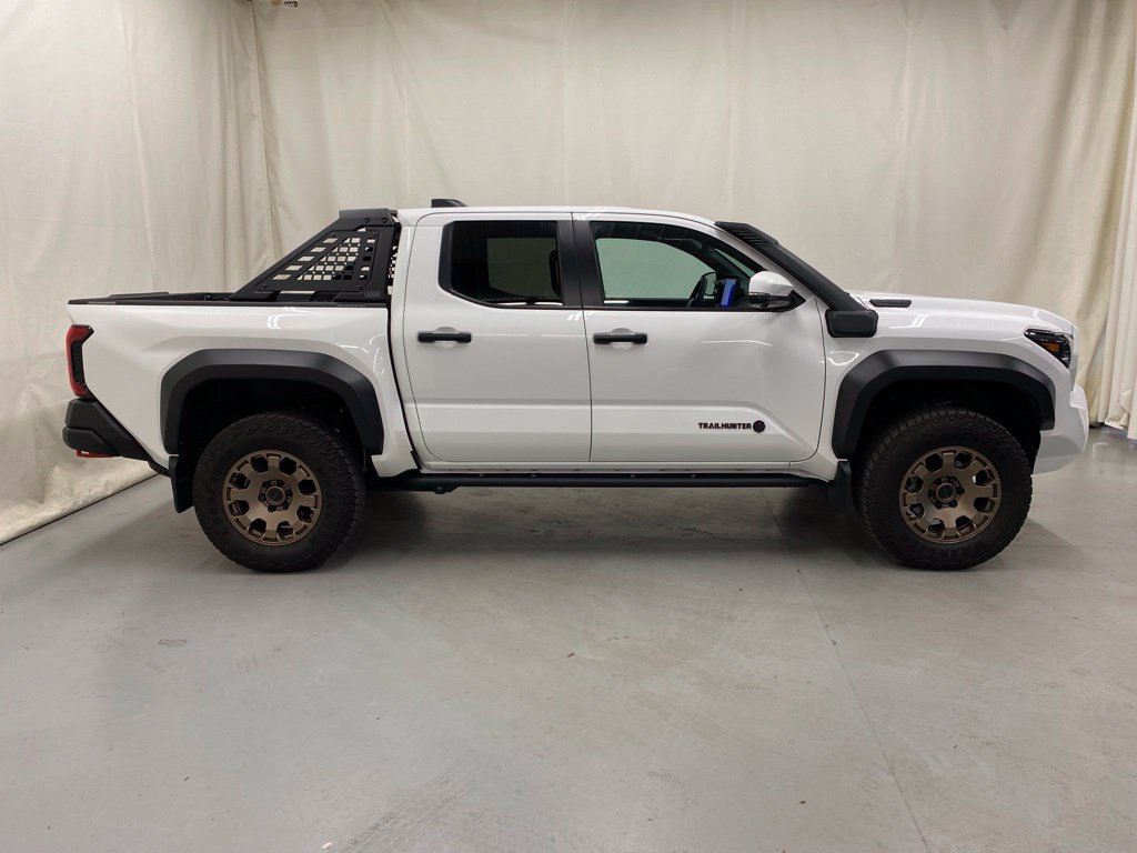 Used 2026 Toyota Tacoma 4x4 Double Cab Hybrid w/ Tow Tech Package image 9
