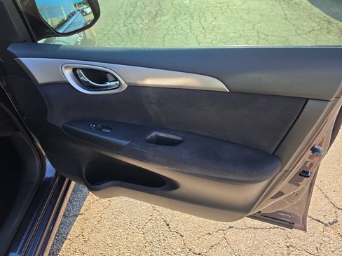 Used 2013 Nissan Sentra SV FWD image 25