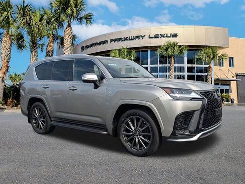 Used 2022 Lexus LX 600 F Sport w/ Accessory Package (Z1) AWD/4WD image 2