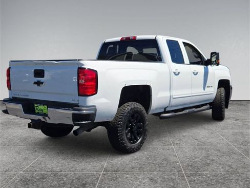 Used 2017 Chevrolet Silverado 2500 LT AWD/4WD image 4