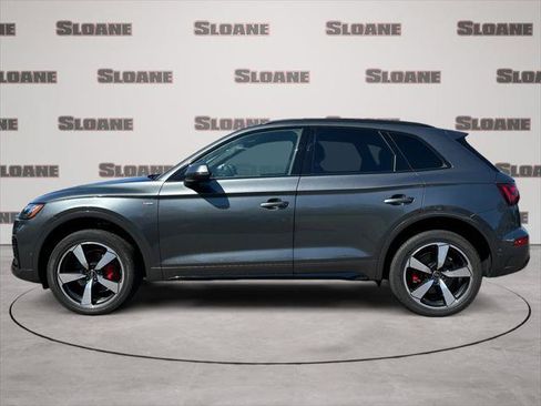 Certified 2024 Audi Q5 2.0T Prestige w/ Prestige Package AWD/4WD image 2