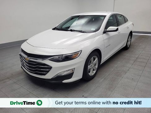 Used 2025 Chevrolet Malibu LS w/ Driver Confidence Package FWD image 1