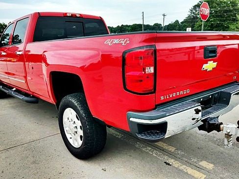Used 2015 Chevrolet Silverado 2500 LTZ AWD/4WD image 7