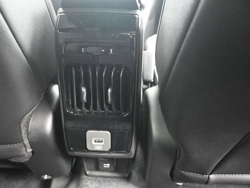 New 2026 Jeep Compass Latitude AWD/4WD image 15