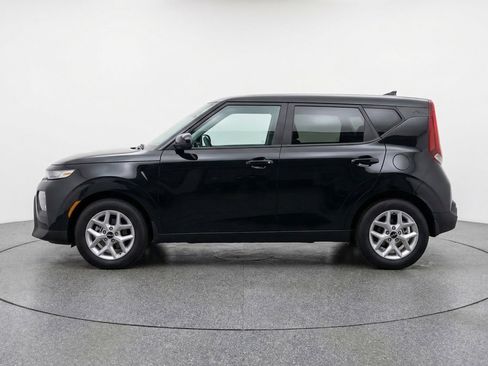 Used 2025 Kia Soul LX w/ LX Technology Package image 4