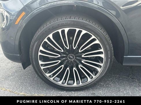 Used 2023 Lincoln Aviator Black Label w/ Class IV Trailer Tow Package AWD/4WD image 13