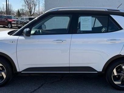Used 2023 Hyundai Venue Limited