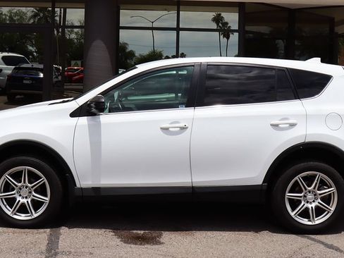 Used 2018 Toyota RAV4 LE w/ All Weather Liner Package FWD image 8