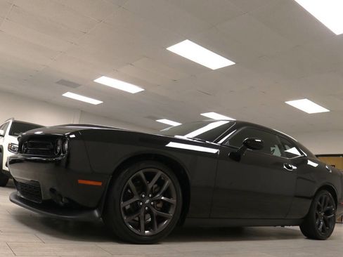 Used 2022 Dodge Challenger GT w/ Driver Convenience Group image 11