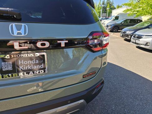 New 2026 Honda Pilot TrailSport image 18
