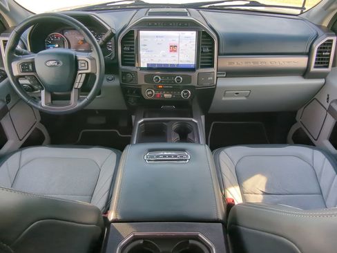 Certified 2022 Ford F250 Limited w/ FX4 Off-Road Package image 12