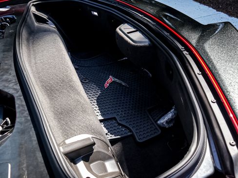 Used 2025 Chevrolet Corvette Z06 RWD image 31