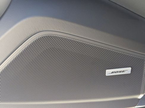 Certified 2025 Porsche Cayenne image 15