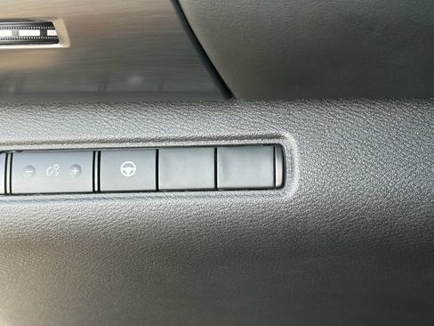 Used 2024 Nissan Pathfinder Rock Creek AWD/4WD image 22