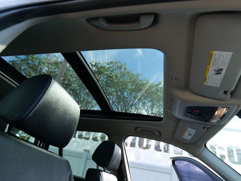 Used 2017 BMW X3 xDrive28i w/ Premium Package image 39