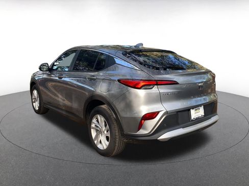 Used 2025 Buick Envista Preferred image 5