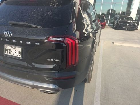 Used 2021 Kia Telluride EX w/ EX Premium Package FWD image 8