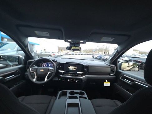 New 2026 Chevrolet Silverado 1500 LT image 12