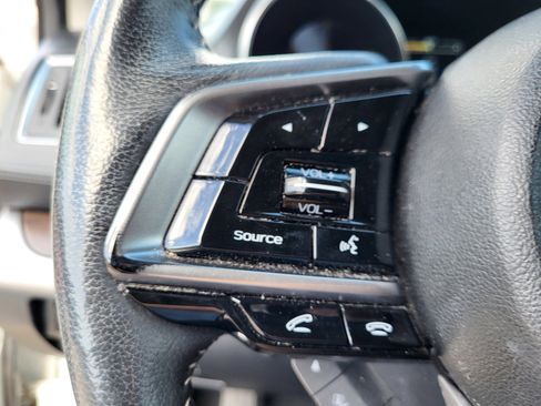 Used 2019 Subaru Outback 3.6R Touring image 26