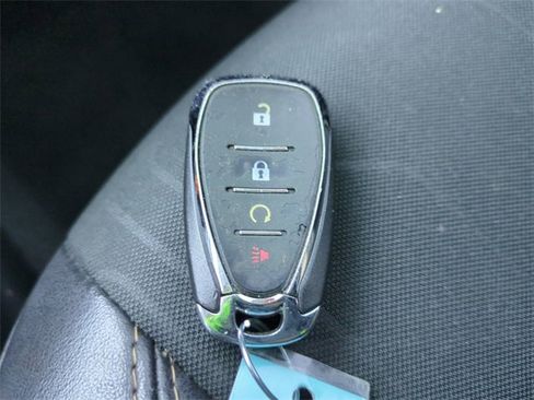 Used 2020 Chevrolet Trax LT w/ Redline Edition image 35