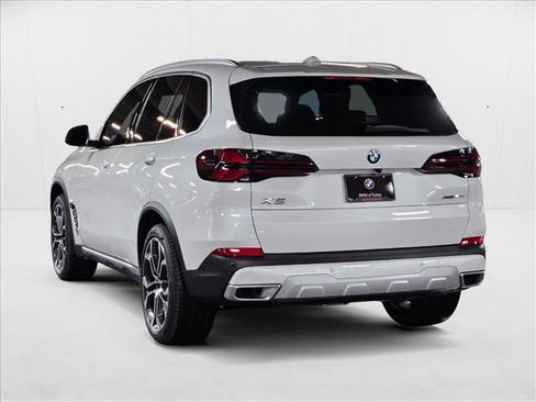 New 2026 BMW X5 sDrive40i w/ Climate Comfort Package image 7