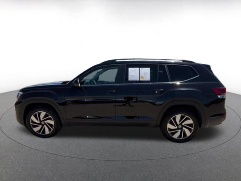 Used 2026 Volkswagen Atlas SE FWD image 8