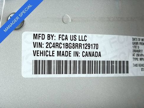 Used 2024 Chrysler Pacifica Touring-L FWD image 33