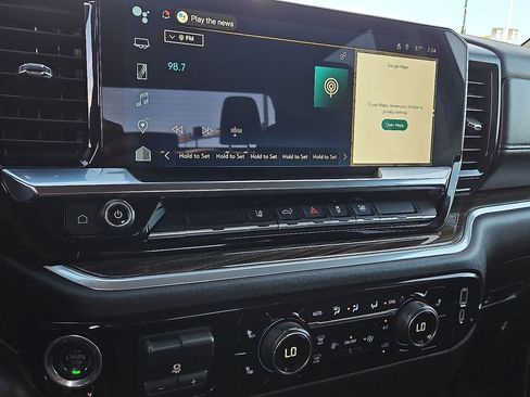 Used 2025 Chevrolet Silverado 2500 LT w/ Convenience Package image 17