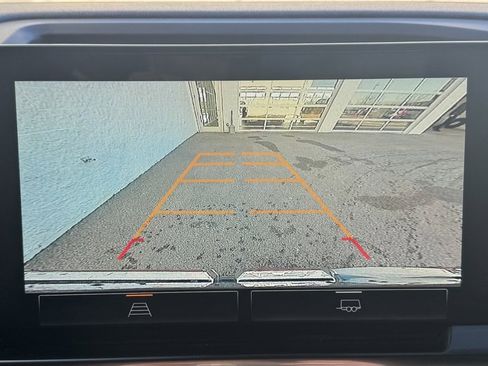 Used 2023 GMC Sierra 1500 Elevation image 18