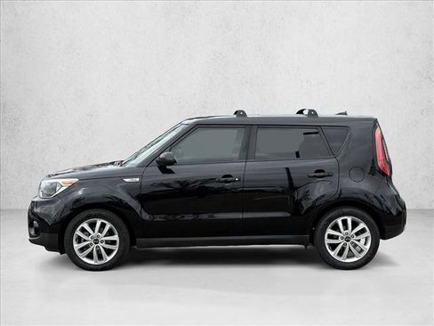 Used 2018 Kia Soul + FWD image 8