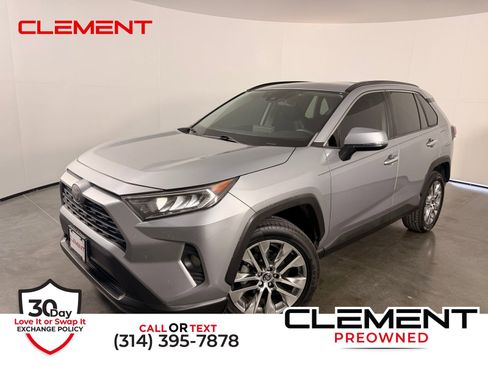 Used 2020 Toyota RAV4 XLE Premium FWD image 1