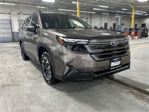 Certified 2025 Subaru Forester Premium image 2