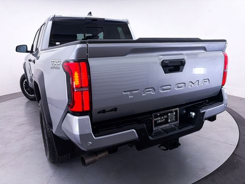 Used 2024 Toyota Tacoma TRD Off-Road w/ TRD Off Road Upgrade Package AWD/4WD image 9