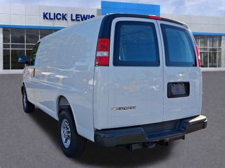 New 2025 Chevrolet Express 3500 w/ Driver Convenience Package RWD video 4