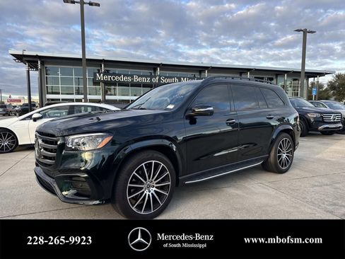Used 2025 Mercedes-Benz GLS 450 4MATIC image 1