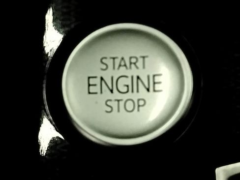 New 2025 Volkswagen Taos SE image 33