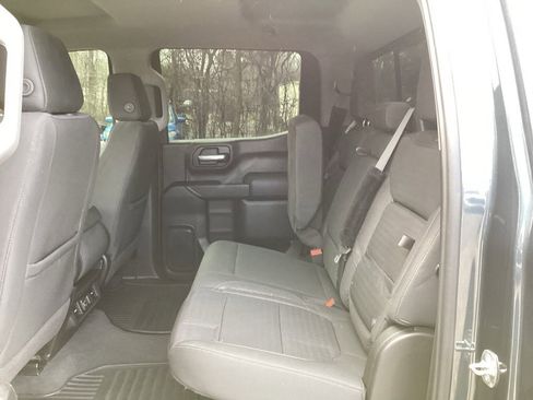 Used 2021 Chevrolet Silverado 1500 LT w/ Convenience Package II image 5