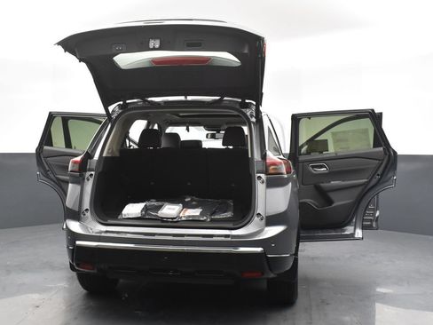 New 2026 Nissan Rogue Platinum w/ Platinum Premium Package AWD/4WD image 36