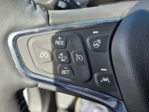 Used 2020 Chevrolet Equinox Premier image 23