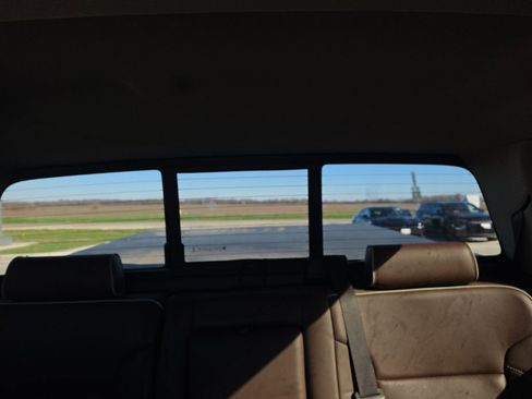 Used 2014 Chevrolet Silverado 1500 High Country image 15